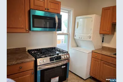 139-141 Magnolia Avenue 2nd #2nd, Kearny, NJ 07032 - Photo 5