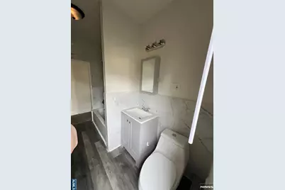 139-141 Magnolia Avenue 2nd #2nd, Kearny, NJ 07032 - Photo 9