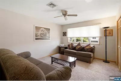 8 Mariani Drive, Little Ferry, NJ 07643 - Photo 19