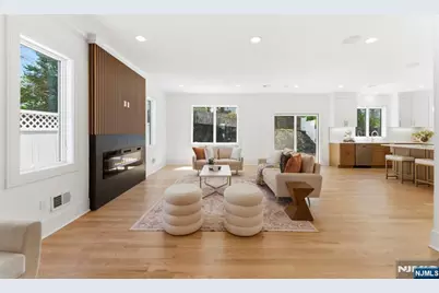 110 Platt Avenue, Saddle Brook Township, NJ 07663 - Photo 11