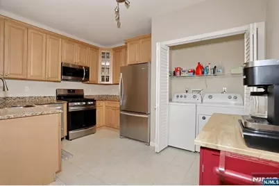 175 Rochelle Avenue 321 #321, Rochelle Park Township, NJ 07662 - Photo 23