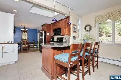 908 N Monroe Street, Midland Park, NJ 07450 - Photo 11