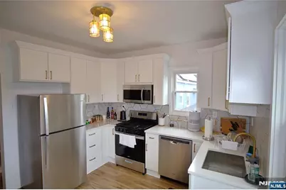 52 Donaldson Avenue 2 #2, Rutherford, NJ 07070 - Photo 7
