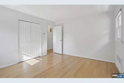 1018 Inwood Terrace, Fort Lee, NJ 07024 - Photo 17