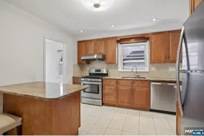 1018 Inwood Terrace, Fort Lee, NJ 07024 - Photo 13