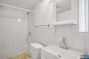 1018 Inwood Terrace, Fort Lee, NJ 07024 - Photo 27