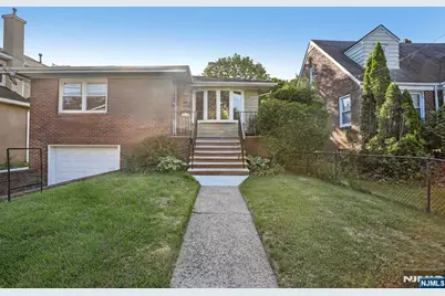 1018 Inwood Terrace, Fort Lee, NJ 07024 - Photo 1