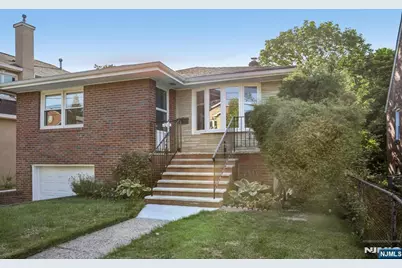 1018 Inwood Terrace, Fort Lee, NJ 07024 - Photo 3