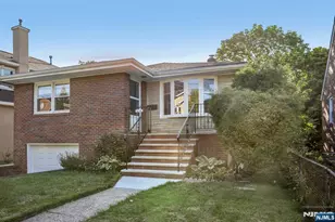 1018 Inwood Terrace, Fort Lee, NJ 07024 - Photo 3