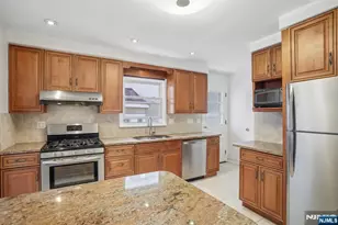 1018 Inwood Terrace, Fort Lee, NJ 07024 - Photo 15