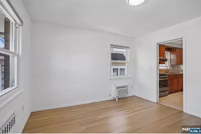 1018 Inwood Terrace, Fort Lee, NJ 07024 - Photo 9