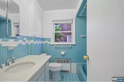 1018 Inwood Terrace, Fort Lee, NJ 07024 - Photo 21
