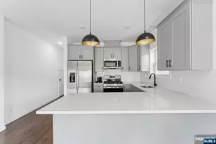 910 Bergen 1, Newark, NJ 07112 - Photo 3