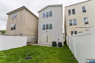 910 Bergen 1, Newark, NJ 07112 - Photo 13