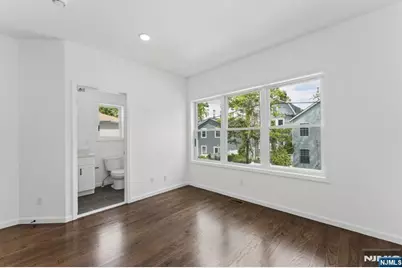 910 Bergen 1 #1, Newark, NJ 07112 - Photo 7