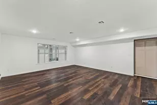 910 Bergen 1, Newark, NJ 07112 - Photo 11