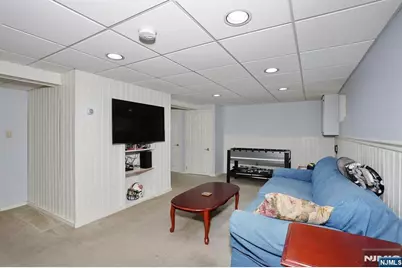 94 Smith Avenue, Bergenfield, NJ 07621 - Photo 37