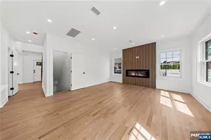 51 Becker Ave, Rochelle Park Township, NJ 07662 - Photo 15