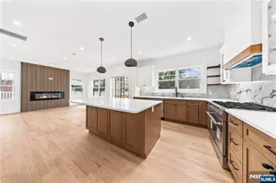 51 Becker Ave, Rochelle Park Township, NJ 07662 - Photo 9