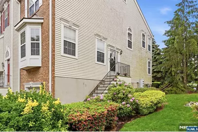 216 Barringer, Nutley, NJ 07110 - Photo 5
