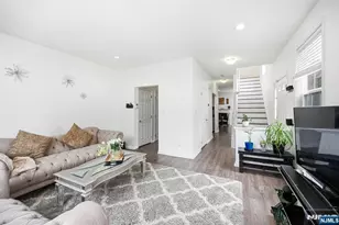 216 Barringer, Nutley, NJ 07110 - Photo 19