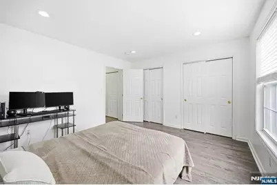 216 Barringer, Nutley, NJ 07110 - Photo 23