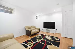 216 Barringer, Nutley, NJ 07110 - Photo 35
