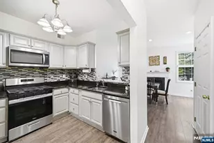 216 Barringer, Nutley, NJ 07110 - Photo 9