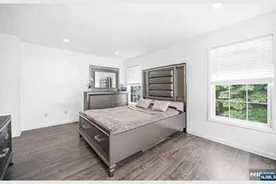 216 Barringer, Nutley, NJ 07110 - Photo 29