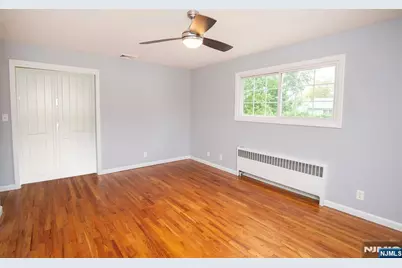 536 Boulevard, New Milford, NJ 07646 - Photo 11