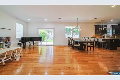 17 E Fairmount Avenue, Maywood, NJ 07607 - Photo 11