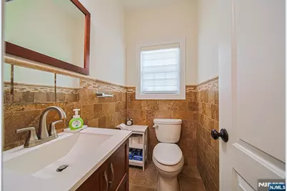 17 E Fairmount Avenue, Maywood, NJ 07607 - Photo 17