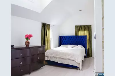 518 W Anderson Street, Hackensack, NJ 07601 - Photo 17