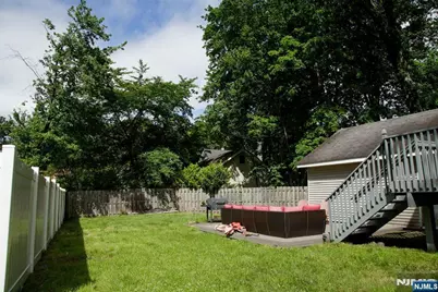 518 W Anderson Street, Hackensack, NJ 07601 - Photo 23