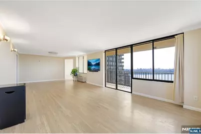 200 Winston Drive 2019 #2019, Cliffside Park, NJ 07010 - Photo 5