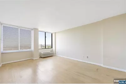 200 Winston Drive 2019 #2019, Cliffside Park, NJ 07010 - Photo 15
