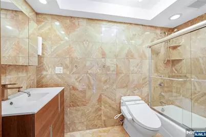 200 Winston Drive 2019 #2019, Cliffside Park, NJ 07010 - Photo 21