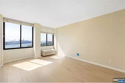 200 Winston Drive 2019 #2019, Cliffside Park, NJ 07010 - Photo 19