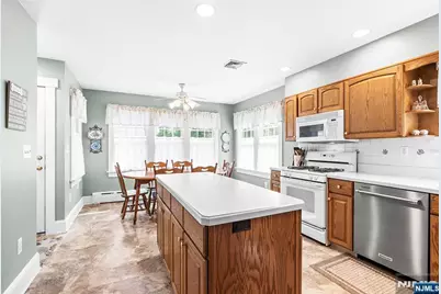 402 Enos Place, Ho Ho Kus, NJ 07423 - Photo 15