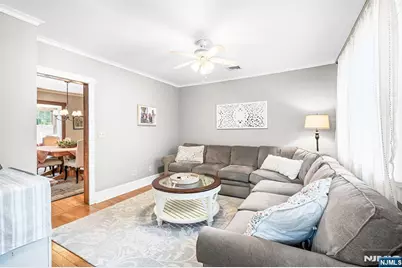 402 Enos Place, Ho Ho Kus, NJ 07423 - Photo 11