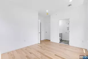 840 S 19th St, Newark, NJ 07108 - Photo 23