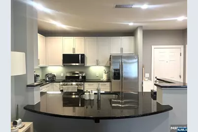 2208 Riverview Avenue 208 #208, Englewood, NJ 07631 - Photo 9