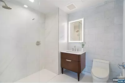 320 Adolphus Avenue 911 #911, Cliffside Park, NJ 07010 - Photo 9