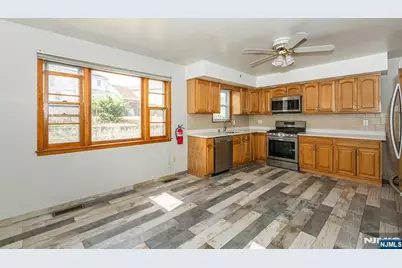 3 Vivian Court, Fair Lawn, NJ 07410 - Photo 13