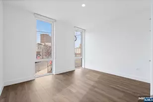 21 Lincoln Park 100, Newark, NJ 07102 - Photo 7