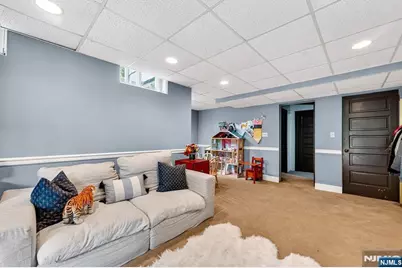 15 Afterglow Avenue, Verona, NJ 07044 - Photo 35