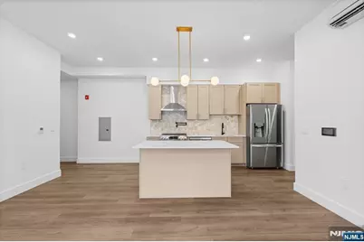 21 Lincoln Park 203 #203, Newark, NJ 07102 - Photo 3