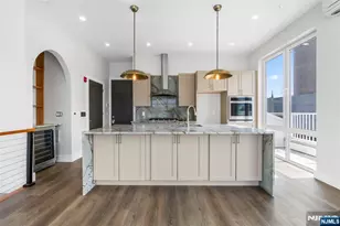 21 Lincoln Park 300, Newark, NJ 07102 - Photo 5