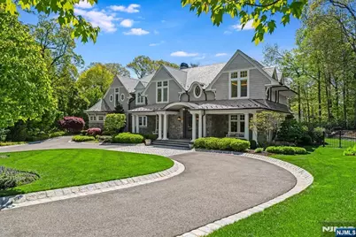 555 Miller Court, Wyckoff Township, NJ 07481 - Photo 3