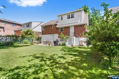 1095 Harvard Place, Fort Lee, NJ 07024 - Photo 41